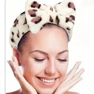 Pamper Me Pretty Kit - New - Boxed - Bath/Shower Kit